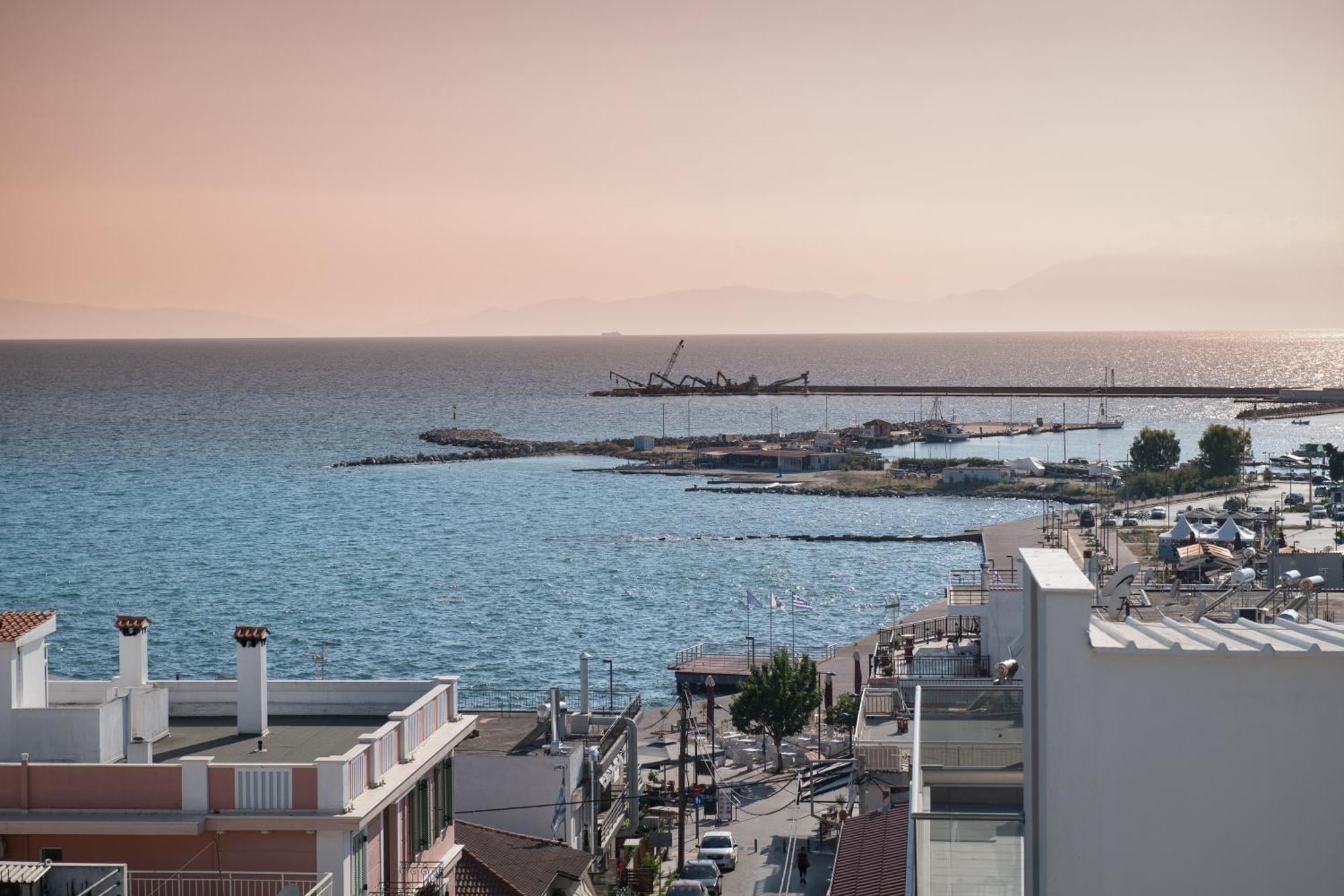 Markopoulosapartments Nea Moudania Exteriér fotografie